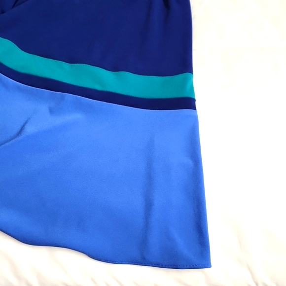 Laundry by Shelli Segal - Picture 12 of 12